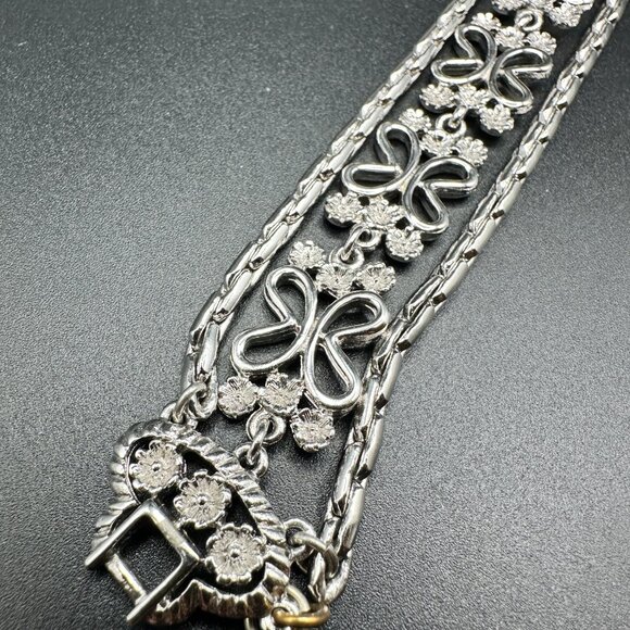 Vintage Monet Silver Tone Multi Strand Flower Bracelet Safety Chain Signed - Picture 14 of 15